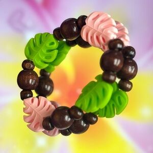 Coconut Girl Tropical Leaf Beaded Stretch Bracelet - Pink & Green